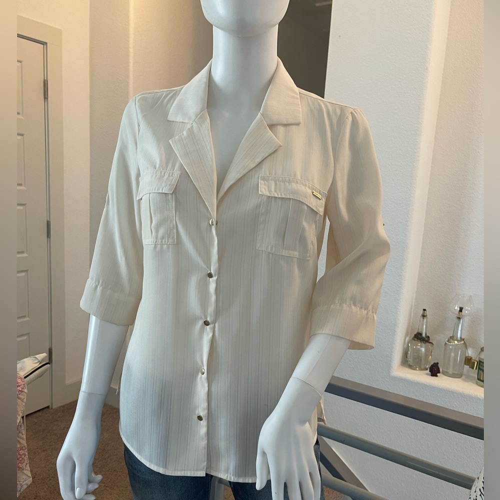 bebe blouse 3/4 sleeve gold buttons front pockets